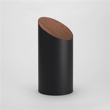 black / walnut