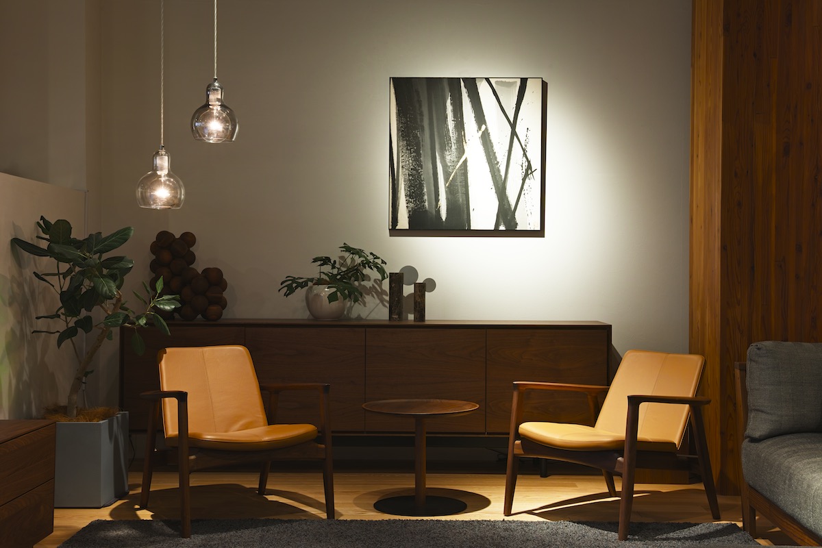 ROBINSON LOUNGE CHAIR