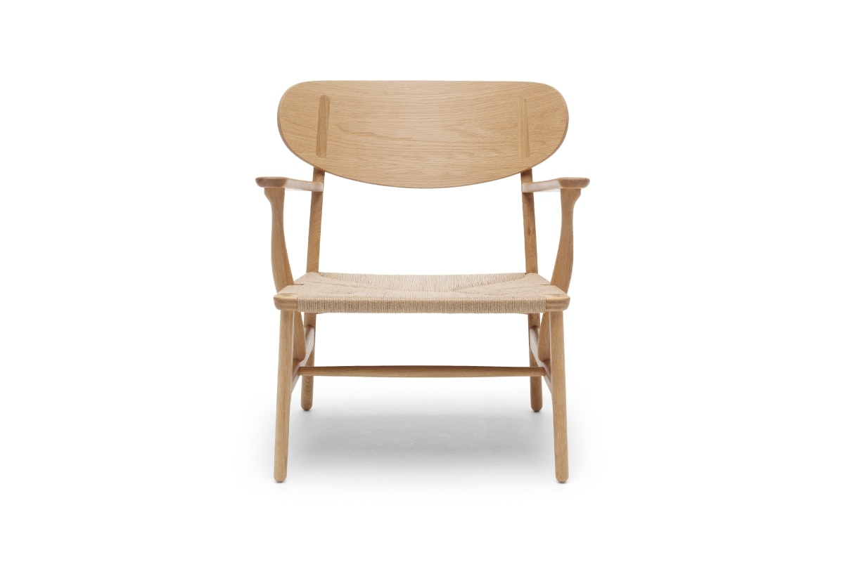 CARL HANSEN & SON | CH22 LOUNGE CHAIR