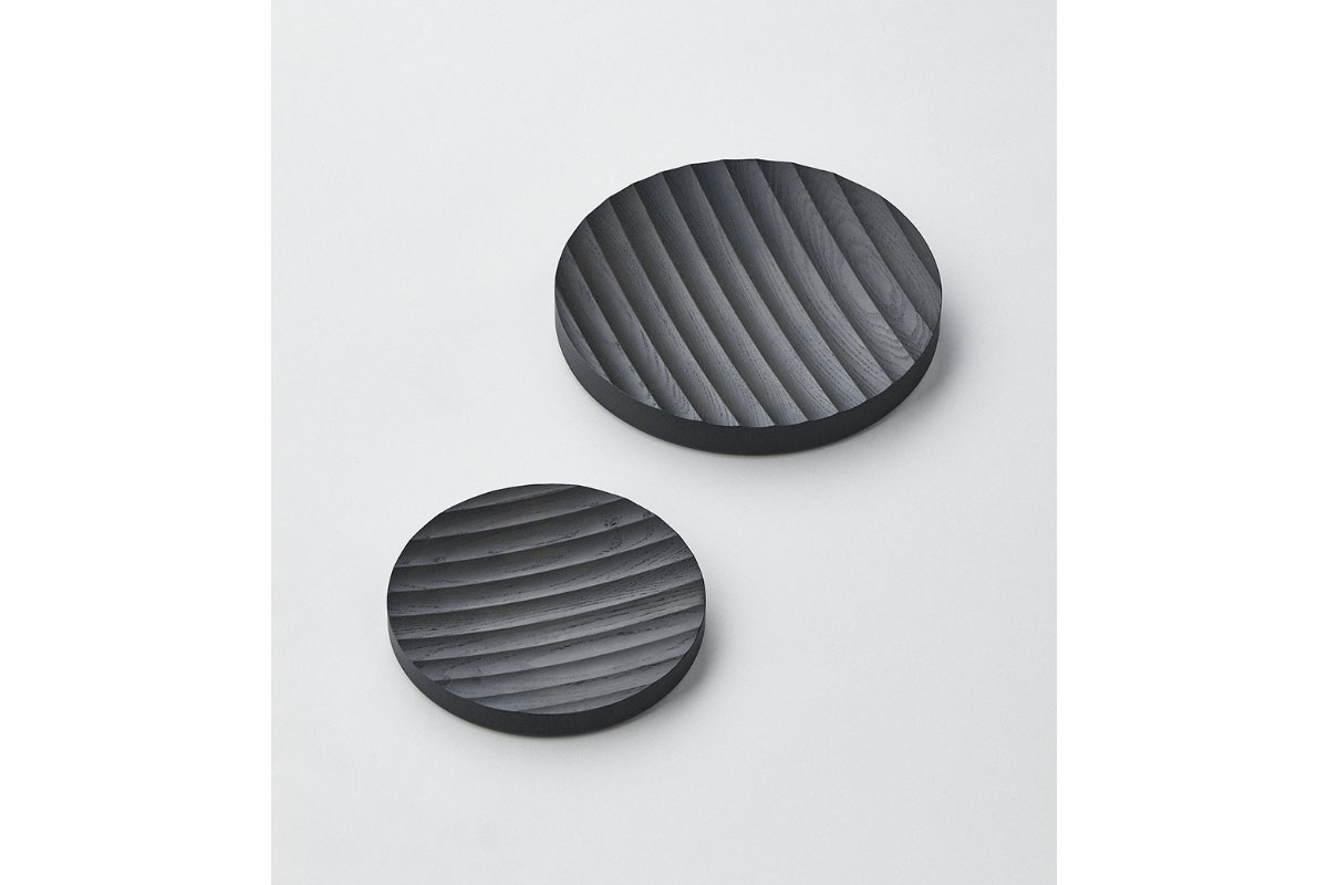 SASAKI | Ripple center piece ダークグレー Large