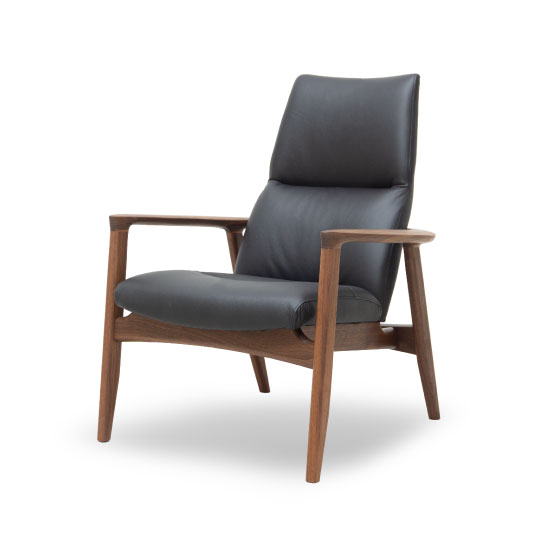 R42 LOUNGE CHAIR