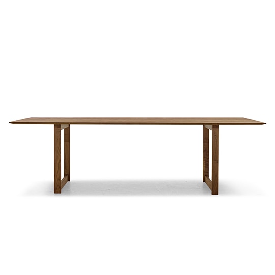 YU UT2 DINING TABLE
